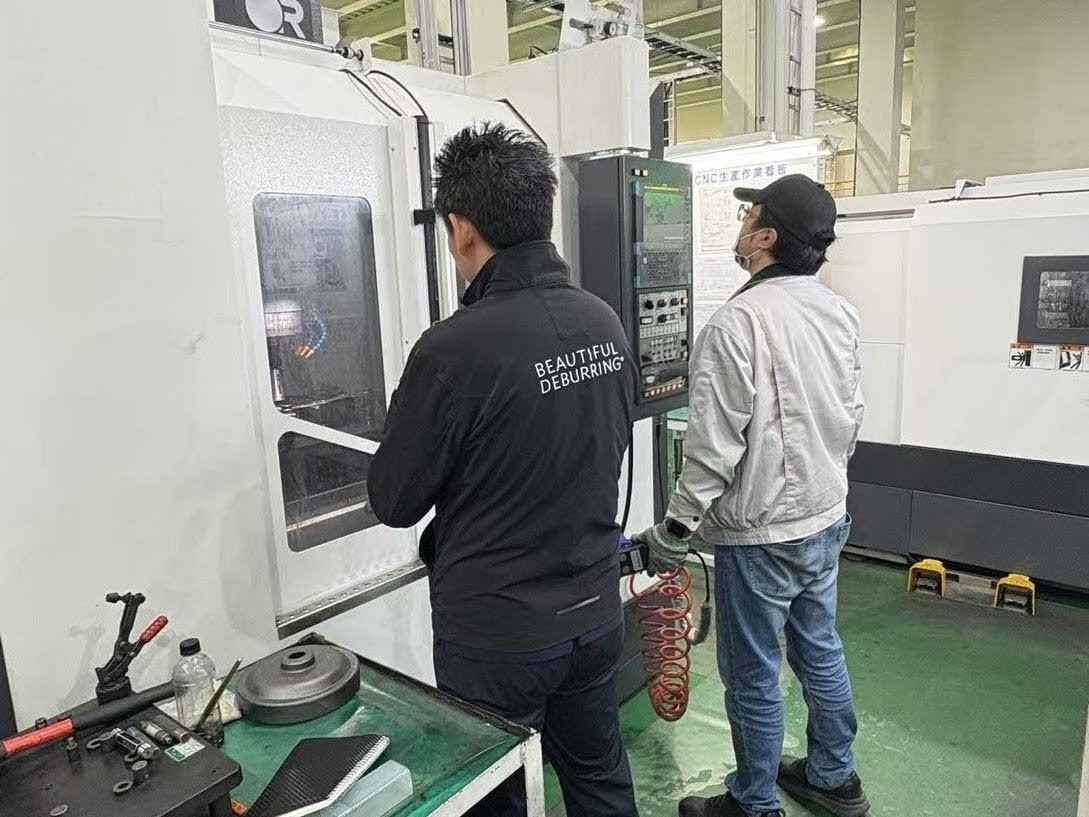 出張先の中国でユーザ企業でのテスト加工立ち合い